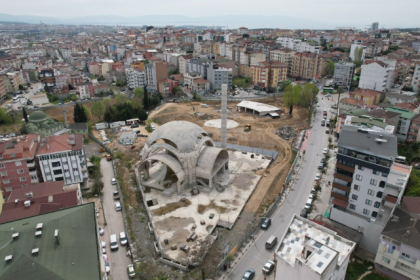 Çayırova Kent Meydanı
