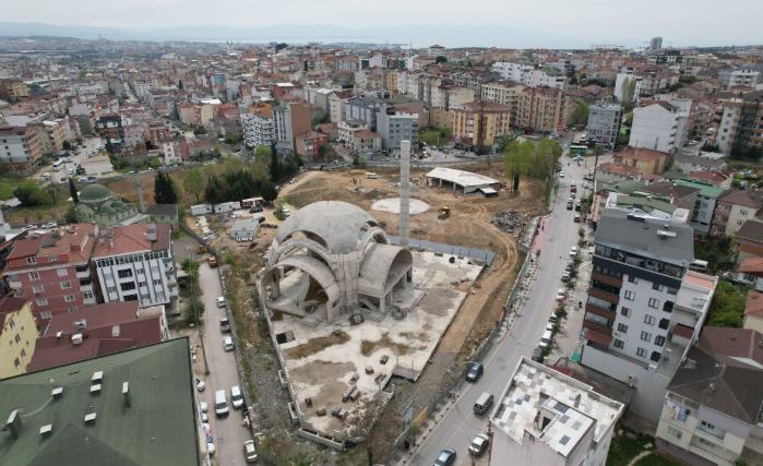 Çayırova Kent Meydanı