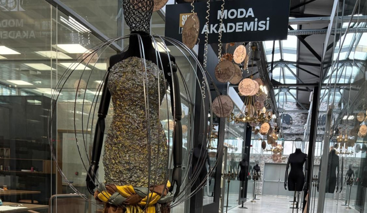“Bir Zaman Fraktalı” Sergisi Kocaeli’de