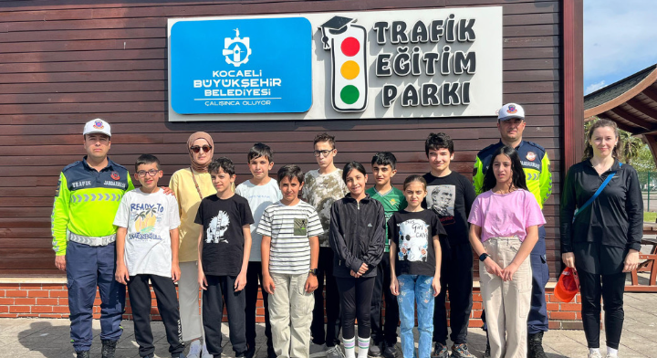 Büyükşehir Belediyesi’nden Miniklere Trafik Bilinci Eğitimi
