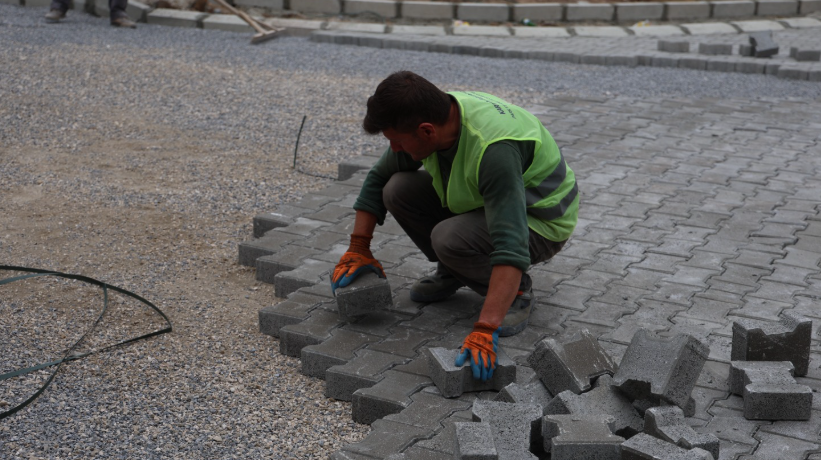Dumlupınar Mahallesi’nde Parke Çalışmaları