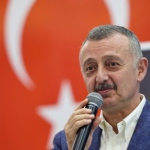 “Lafla Değil İcraatla” Tahir Büyükakın’dan Muhalefete Sert Sözler