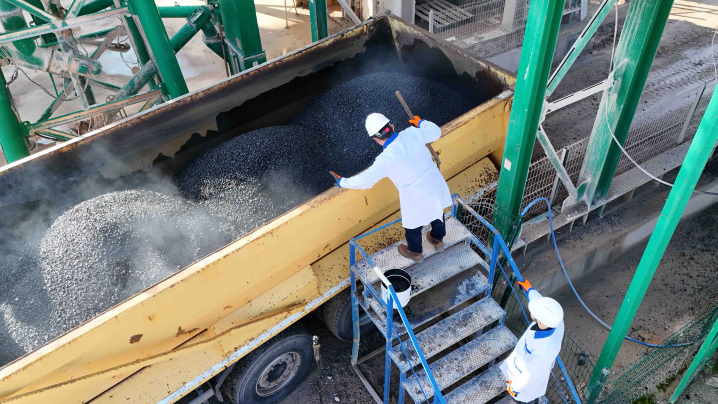 Saatte 240 Ton Asfalt Üreten Tesis, Kocaeli’nin yol Kalitesini Artırıyor