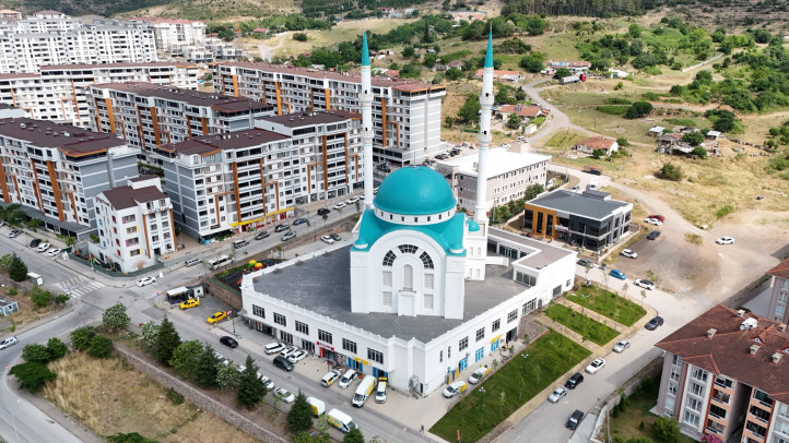 Derince Ahmet Yesevi Camii Çevresi Yeni Çehresine Kavuştu