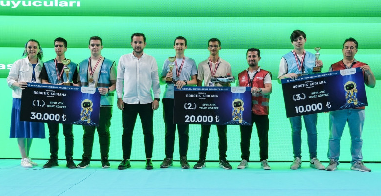 KODELİG’25’te Robotik Heyecanı: 1300 Öğrenci Kıyasıya Yarıştı