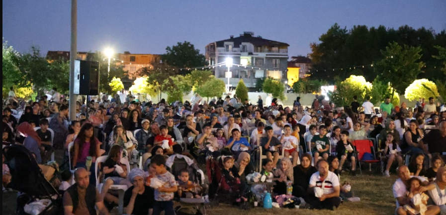 Kartepe’de Açık Hava Sinema Sezonu Başladı
